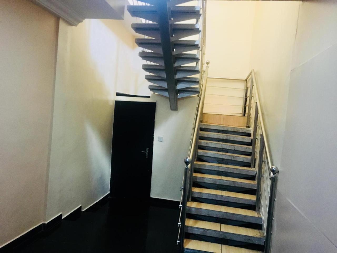 Esporta Suites Yaba Lagos Luaran gambar